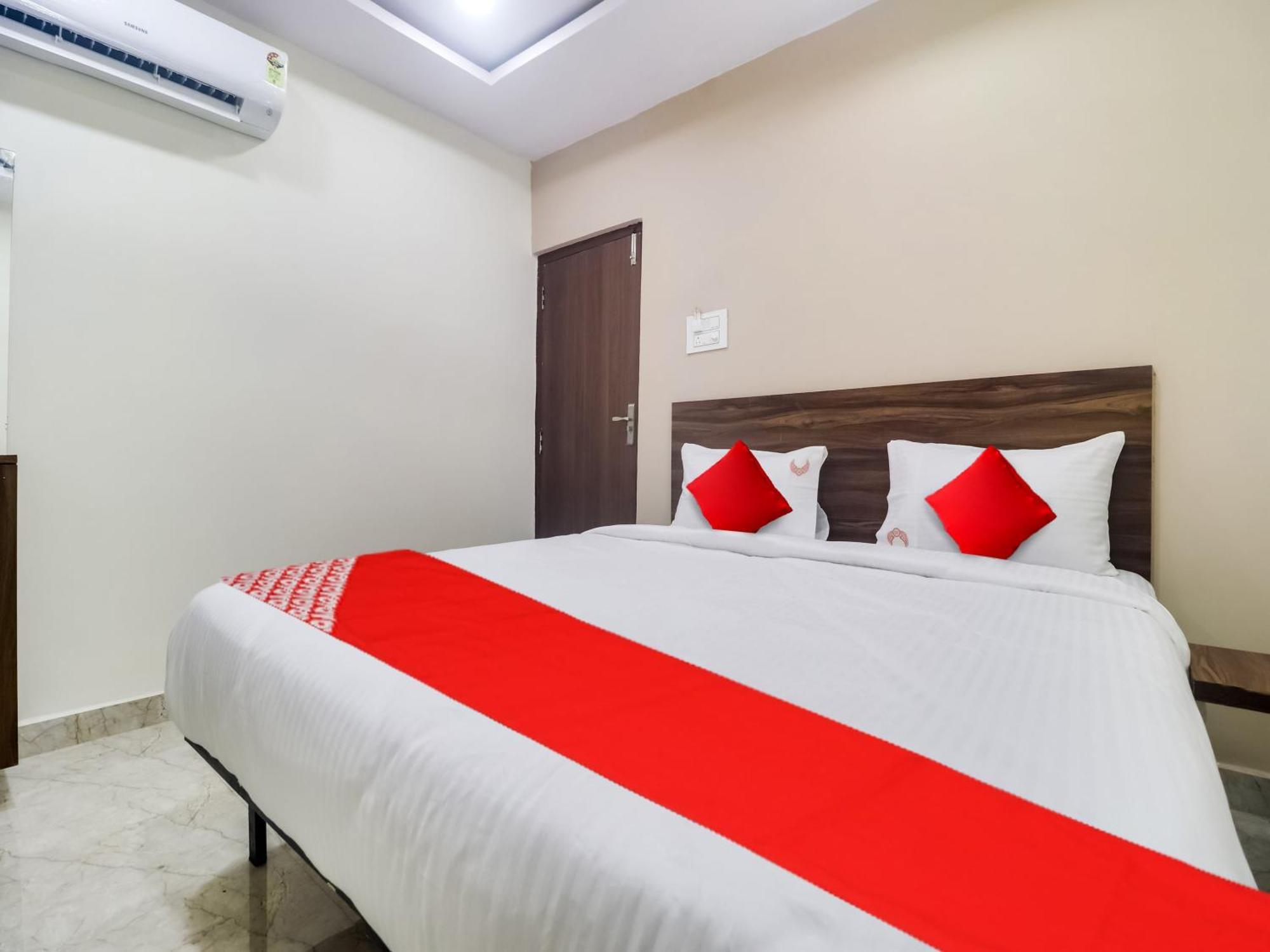 Hotel O Red Stone Hotels Гайдарабад Екстер'єр фото